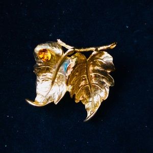Double Leaf Gold Brooch